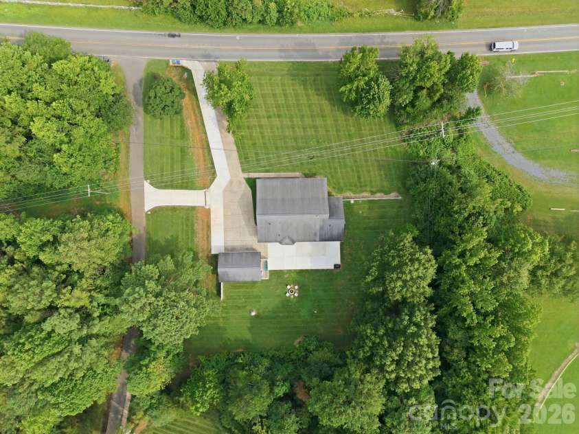 9552 Brief Road, Charlotte, NC 28227.  MLS# CAR4409077, YatesRealty ID 45048. 