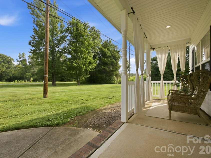 9552 Brief Road, Charlotte, NC 28227.  MLS# CAR4409077, YatesRealty ID 45048. 