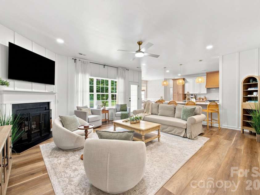 9552 Brief Road, Charlotte, NC 28227.  MLS# CAR4409077, YatesRealty ID 45048. 