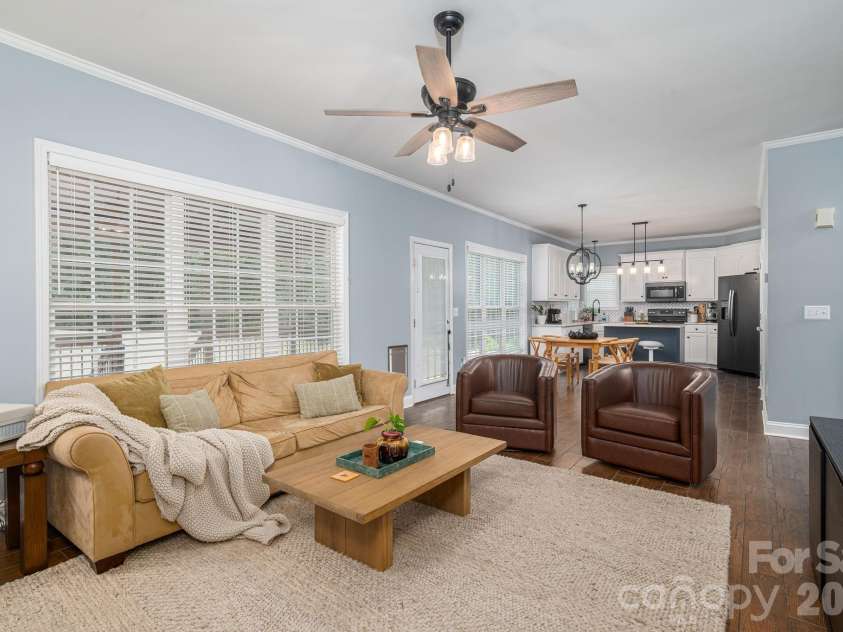 908 Carole Summey Drive, Dallas, NC 28034.  MLS# CAR4415681, YatesRealty ID 45052. 