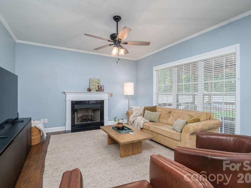 908 Carole Summey Drive, Dallas, NC 28034.  MLS# CAR4415681, YatesRealty ID 45052. 