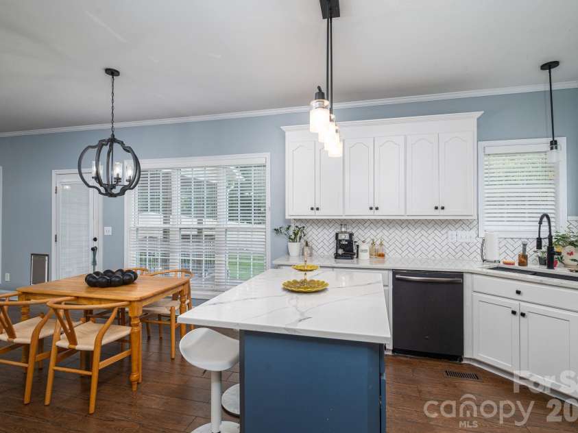 908 Carole Summey Drive, Dallas, NC 28034.  MLS# CAR4415681, YatesRealty ID 45052. 