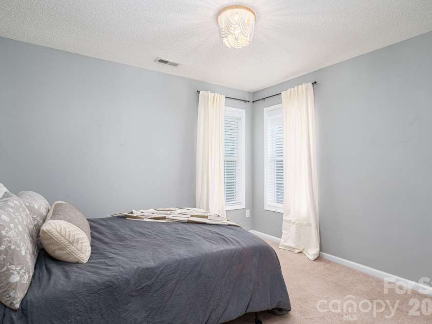908 Carole Summey Drive, Dallas, NC 28034.  MLS# CAR4415681, YatesRealty ID 45052. 