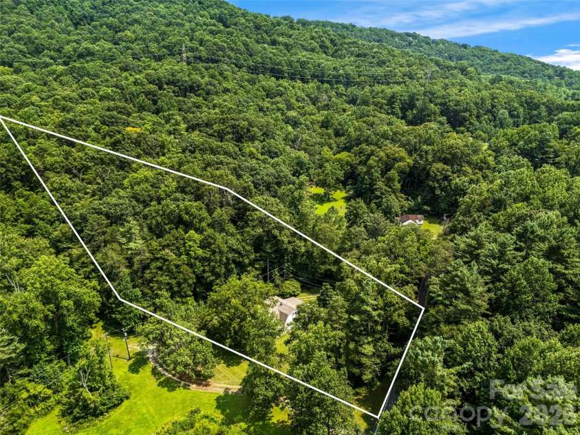 680 Pennsylvania Road, Arden, NC 28704.  MLS# CAR4409240, YatesRealty ID 45056. 