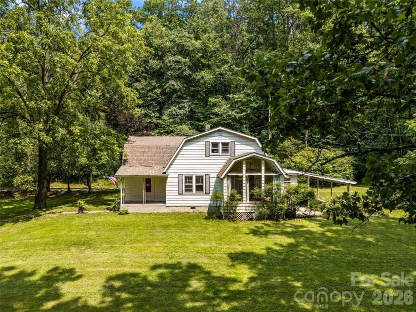 680 Pennsylvania Road, Arden, NC 28704.  MLS# CAR4409240, YatesRealty ID 45056. 
