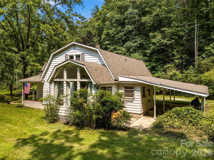 680 Pennsylvania Road, Arden, NC 28704.  MLS# CAR4409240, YatesRealty ID 45056. 
