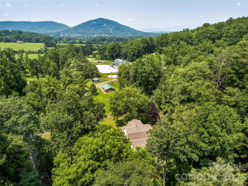 680 Pennsylvania Road, Arden, NC 28704.  MLS# CAR4409240, YatesRealty ID 45056. 