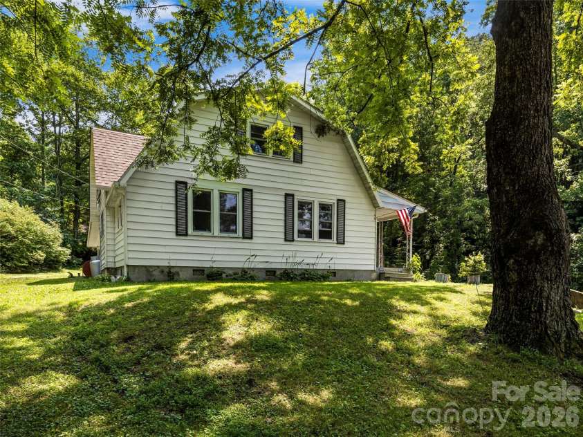 680 Pennsylvania Road, Arden, NC 28704.  MLS# CAR4409240, YatesRealty ID 45056. 