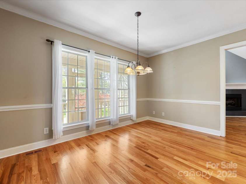 153 Stafford Estates Drive, Salisbury, NC 28146.  MLS# CAR4240381, YatesRealty ID 4506. Breakfast Nook
