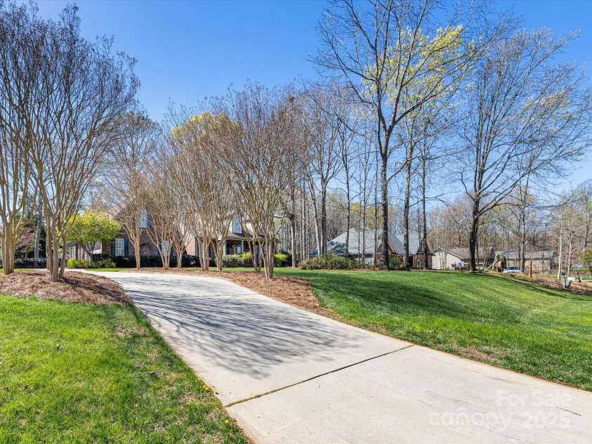 153 Stafford Estates Drive, Salisbury, NC 28146.  MLS# CAR4240381, YatesRealty ID 4506. Driveway
