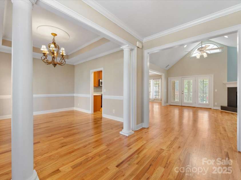 153 Stafford Estates Drive, Salisbury, NC 28146.  MLS# CAR4240381, YatesRealty ID 4506. Entry foyer with view of diningroom