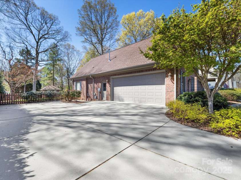 153 Stafford Estates Drive, Salisbury, NC 28146.  MLS# CAR4240381, YatesRealty ID 4506. Garage