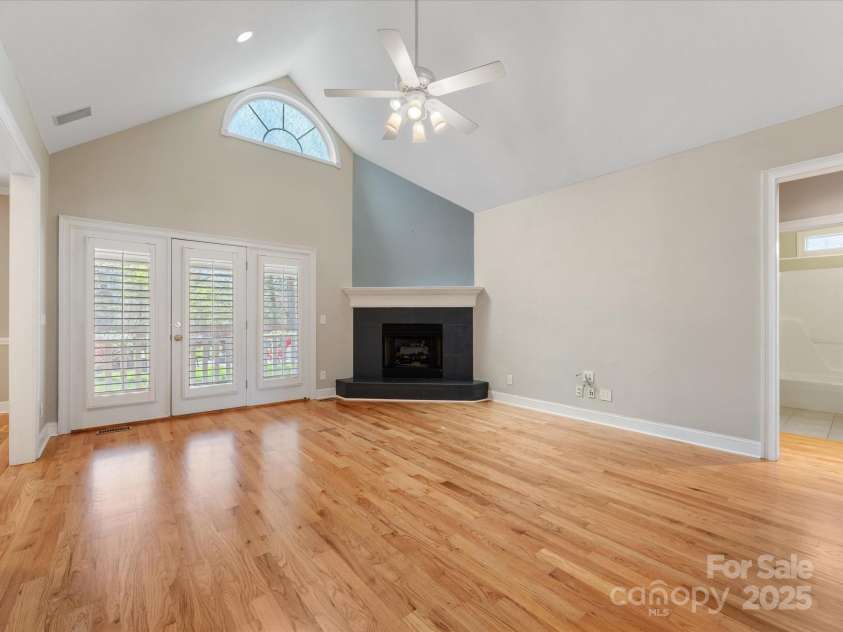 153 Stafford Estates Drive, Salisbury, NC 28146.  MLS# CAR4240381, YatesRealty ID 4506. Livingroom