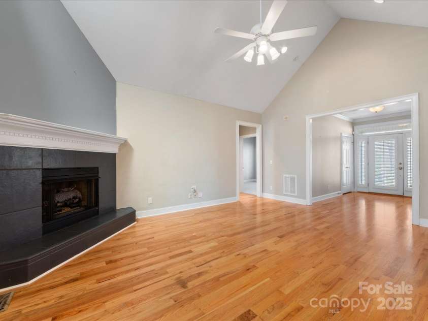 153 Stafford Estates Drive, Salisbury, NC 28146.  MLS# CAR4240381, YatesRealty ID 4506. Livingroom