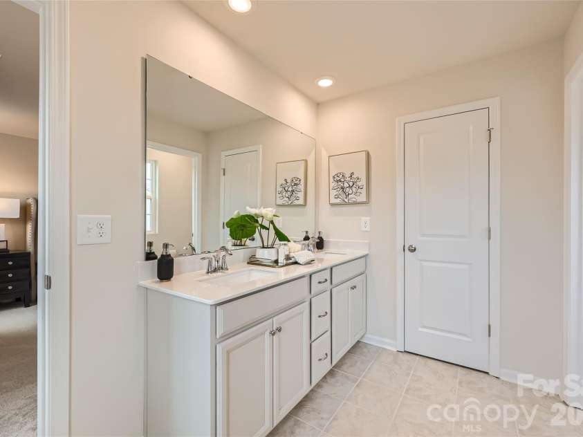 941 Cobbled Way, Fort Mill, SC 29715.  MLS# CAR4348916, YatesRealty ID 4506. 