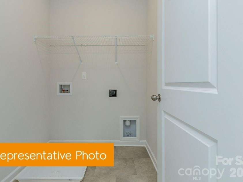 5710 Ringneck Road, Charlotte, NC 28216.  MLS# CAR4414001, YatesRealty ID 45064. Laundry