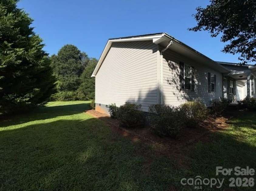 150 Pattys Place, Stony Point, NC 28678.  MLS# CAR4414869, YatesRealty ID 45065. 