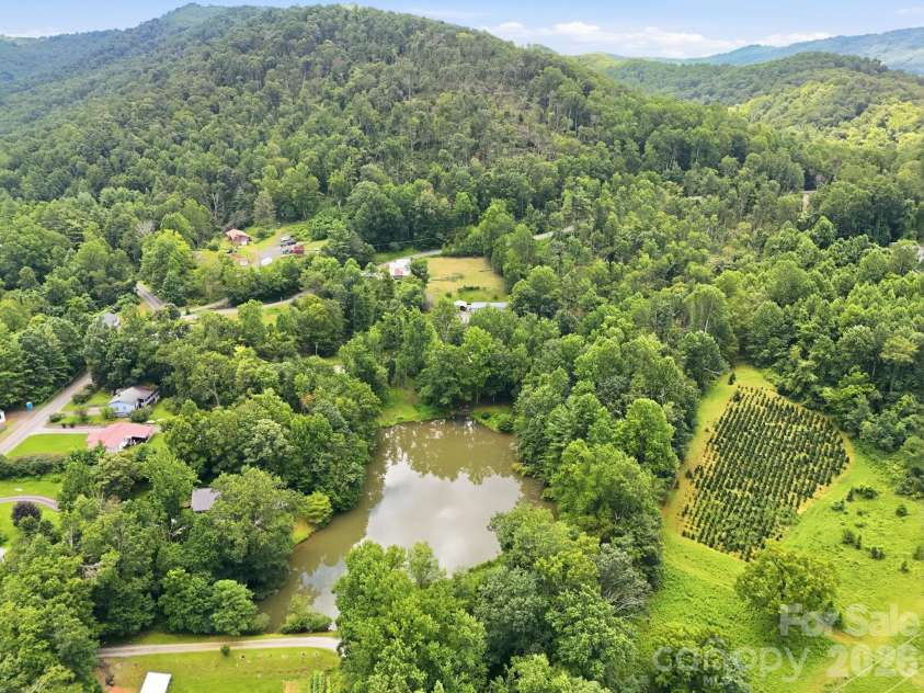 428 Hoot Owl Road, Spruce Pine, NC 28777.  MLS# CAR4413253, YatesRealty ID 45066. 