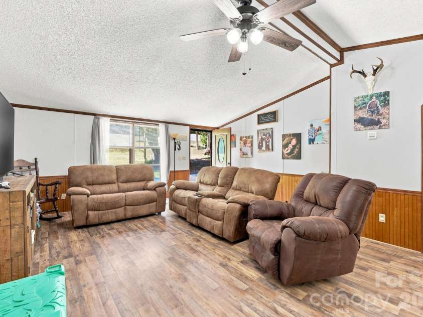 428 Hoot Owl Road, Spruce Pine, NC 28777.  MLS# CAR4413253, YatesRealty ID 45066. 