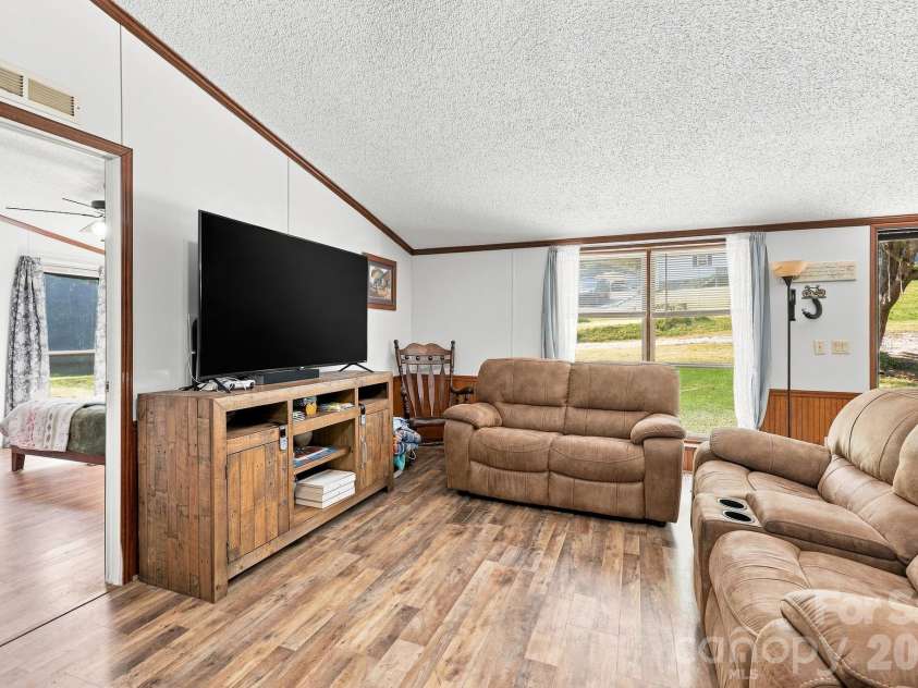428 Hoot Owl Road, Spruce Pine, NC 28777.  MLS# CAR4413253, YatesRealty ID 45066. 