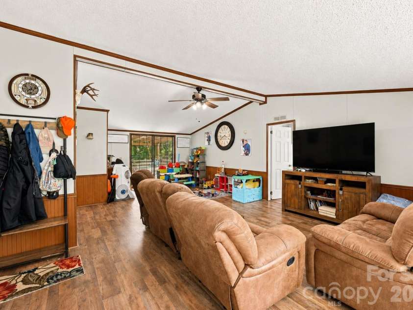 428 Hoot Owl Road, Spruce Pine, NC 28777.  MLS# CAR4413253, YatesRealty ID 45066. 