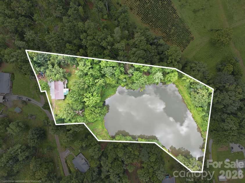 428 Hoot Owl Road, Spruce Pine, NC 28777.  MLS# CAR4413253, YatesRealty ID 45066. 