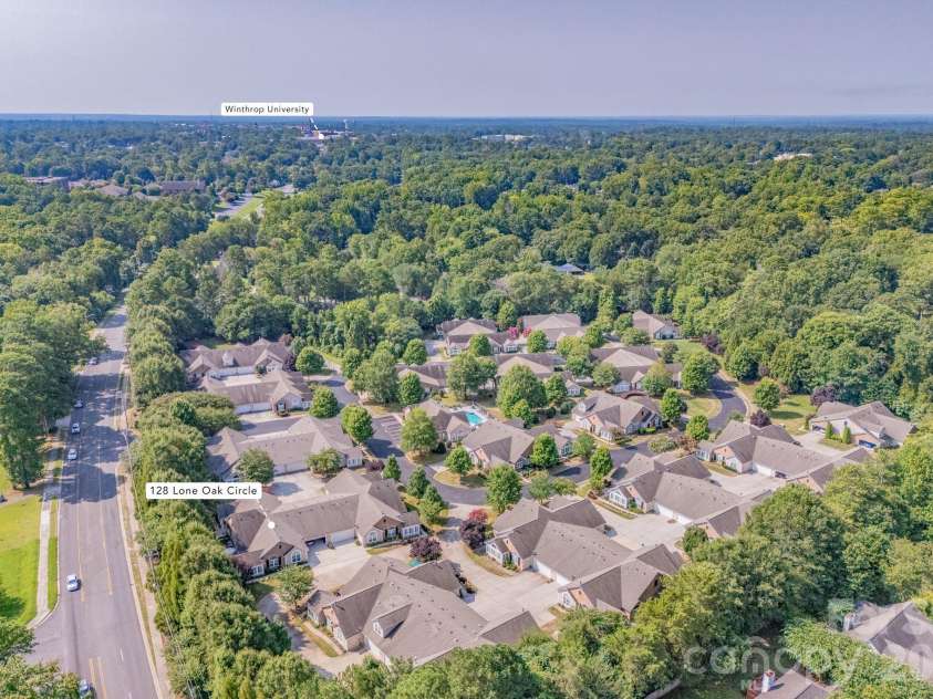 128 Lone Oak Circle, Rock Hill, SC 29732.  MLS# CAR4415274, YatesRealty ID 45067. 