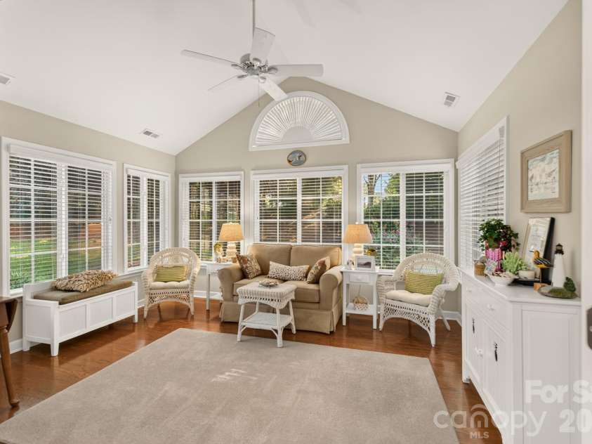 128 Lone Oak Circle, Rock Hill, SC 29732.  MLS# CAR4415274, YatesRealty ID 45067. Bright Sunroom