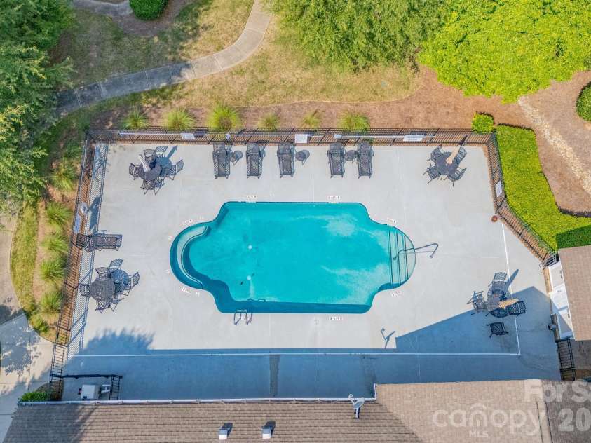 128 Lone Oak Circle, Rock Hill, SC 29732.  MLS# CAR4415274, YatesRealty ID 45067. Community Pool