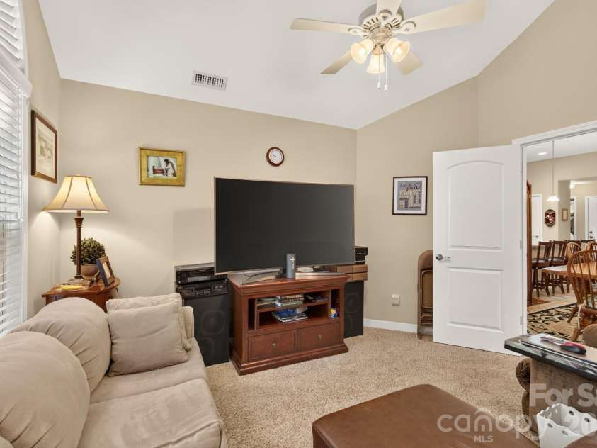 128 Lone Oak Circle, Rock Hill, SC 29732.  MLS# CAR4415274, YatesRealty ID 45067. Flex Space - Currently a Den