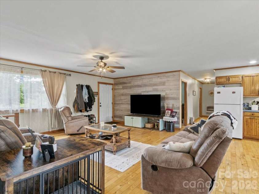 427 Big Brush Creek Road, Green Mountain, NC 28740.  MLS# CAR4415308, YatesRealty ID 45069. 