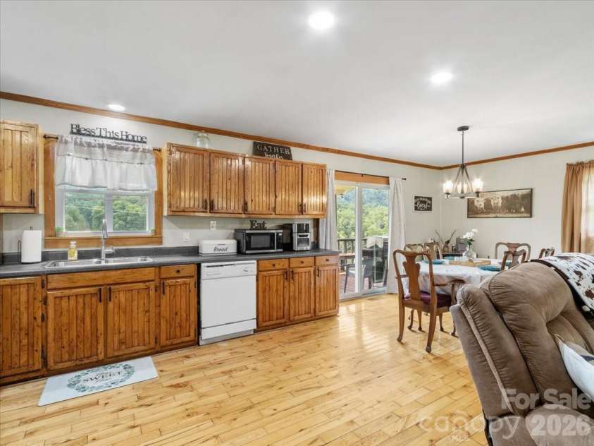 427 Big Brush Creek Road, Green Mountain, NC 28740.  MLS# CAR4415308, YatesRealty ID 45069. 
