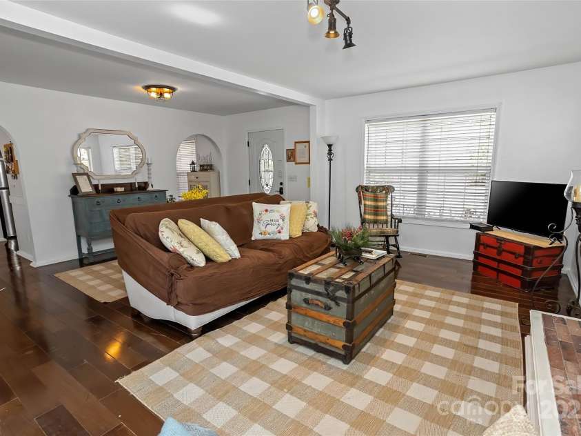 333 Laurel Branch Road, Maggie Valley, NC 28751.  MLS# CAR4242992, YatesRealty ID 4507. 