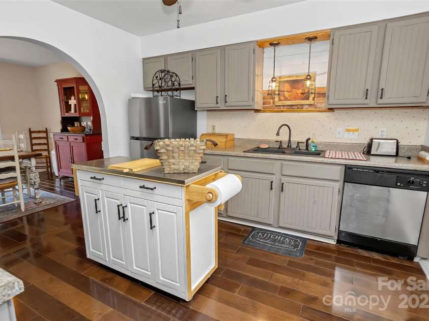 333 Laurel Branch Road, Maggie Valley, NC 28751.  MLS# CAR4242992, YatesRealty ID 4507. 