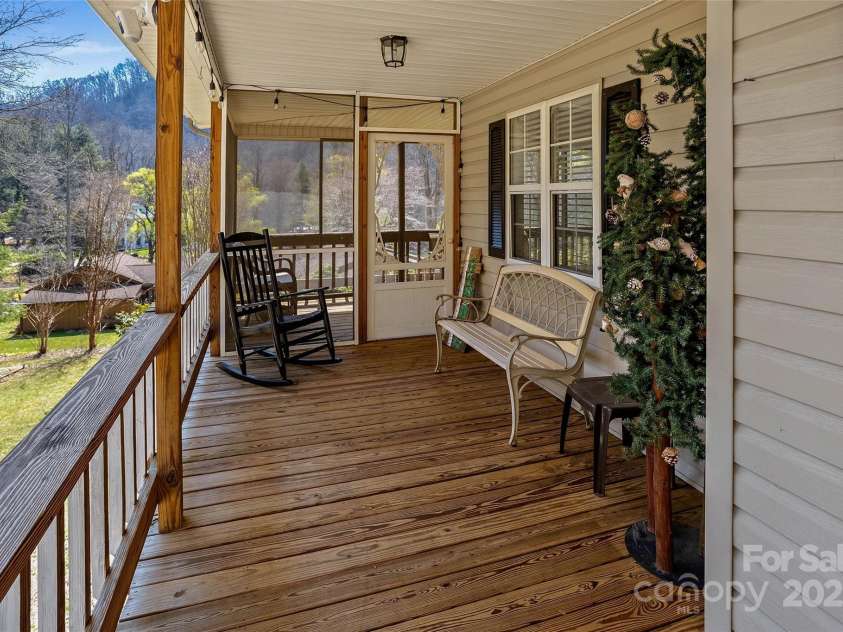 333 Laurel Branch Road, Maggie Valley, NC 28751.  MLS# CAR4242992, YatesRealty ID 4507. 