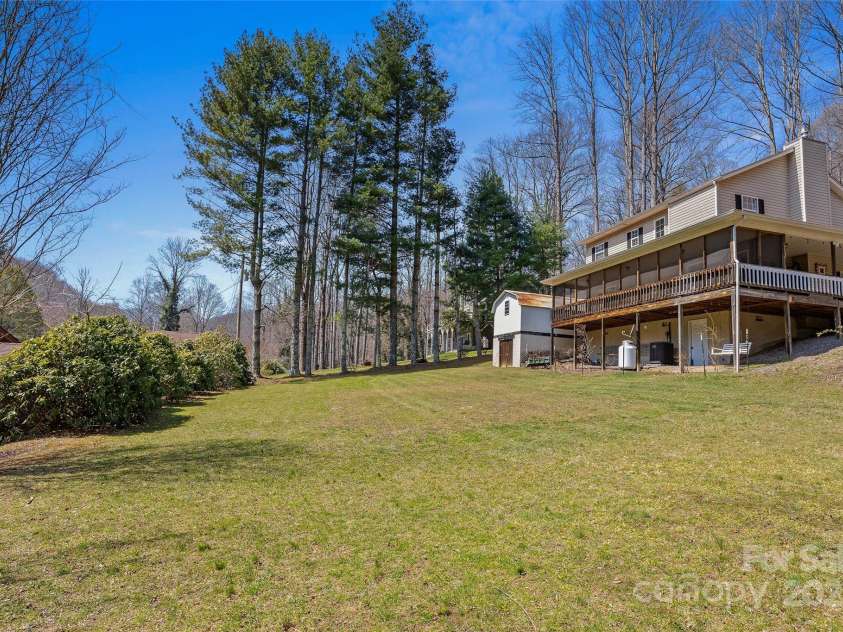333 Laurel Branch Road, Maggie Valley, NC 28751.  MLS# CAR4242992, YatesRealty ID 4507. 
