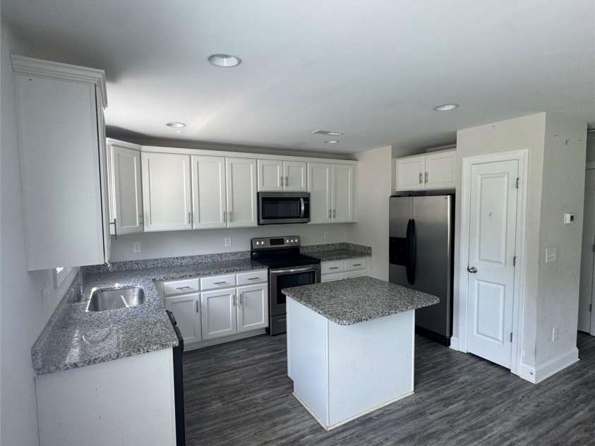 303 2nd Avenue, China Grove, NC 28023.  MLS# CAR4415638, YatesRealty ID 45070. Lovely Kitchen