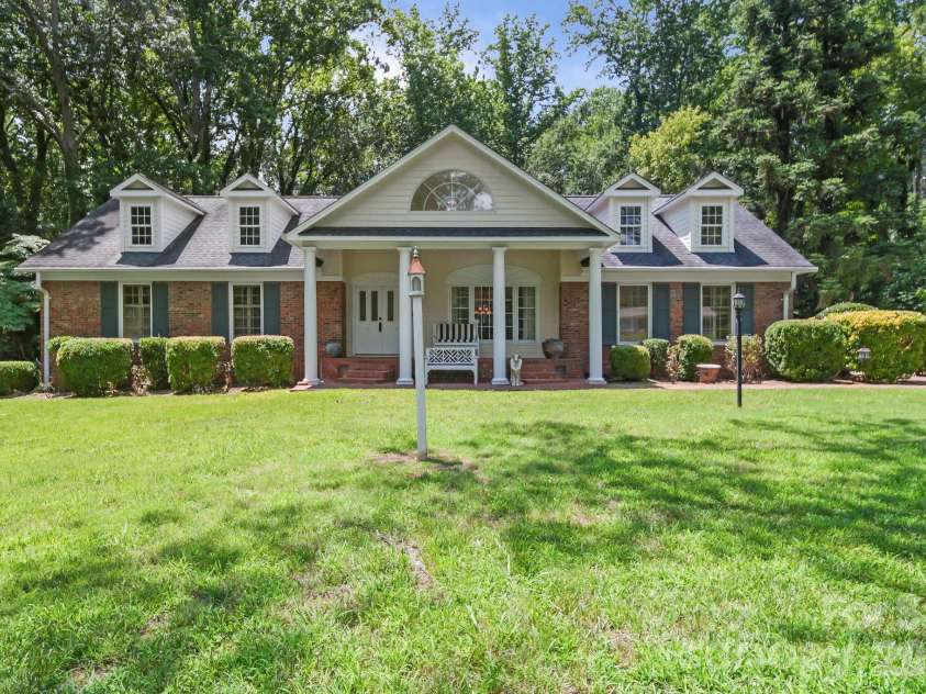 1981 Crestwood Lane, Clover, SC 29710.  MLS# CAR4404563, YatesRealty ID 45071. 