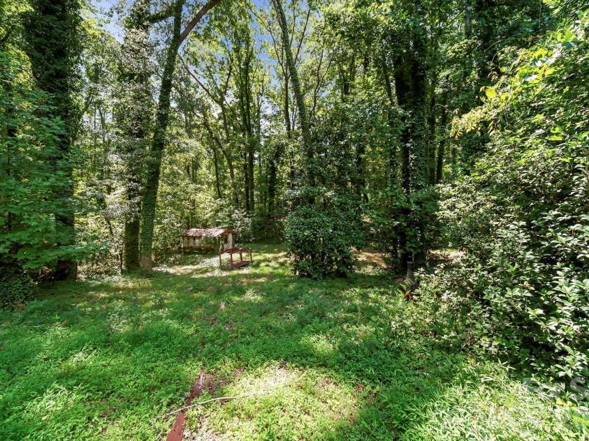 1981 Crestwood Lane, Clover, SC 29710.  MLS# CAR4404563, YatesRealty ID 45071. 