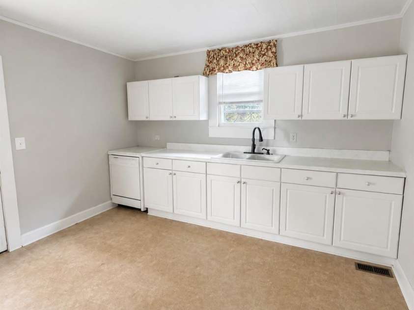 77 Archer Street, Granite Falls, NC 28630.  MLS# CAR4413309, YatesRealty ID 45072. 