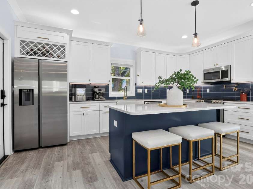3039 Palm Avenue, Charlotte, NC 28205.  MLS# CAR4406774, YatesRealty ID 45074. 
