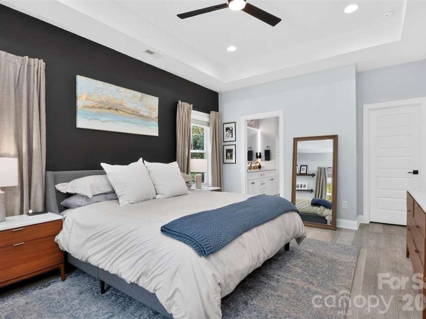 3039 Palm Avenue, Charlotte, NC 28205.  MLS# CAR4406774, YatesRealty ID 45074. 