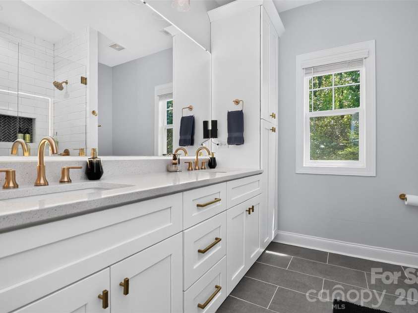 3039 Palm Avenue, Charlotte, NC 28205.  MLS# CAR4406774, YatesRealty ID 45074. 