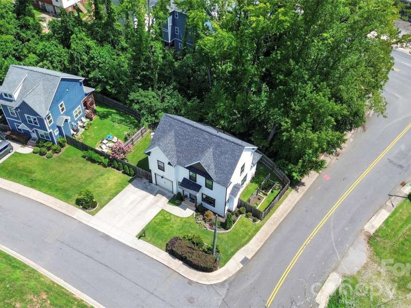 3039 Palm Avenue, Charlotte, NC 28205.  MLS# CAR4406774, YatesRealty ID 45074. 
