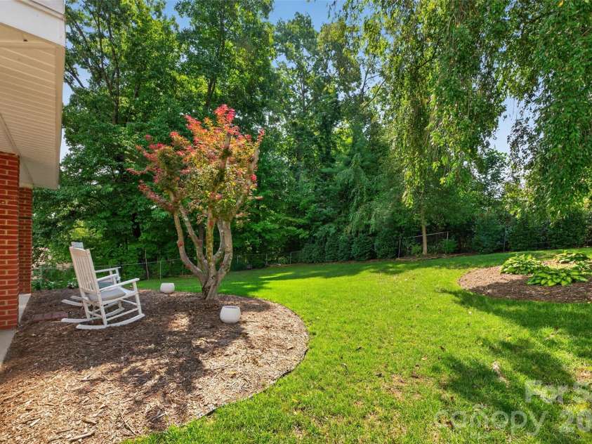 1053 20th Avenue, Hickory, NC 28601.  MLS# CAR4415459, YatesRealty ID 45075. 
