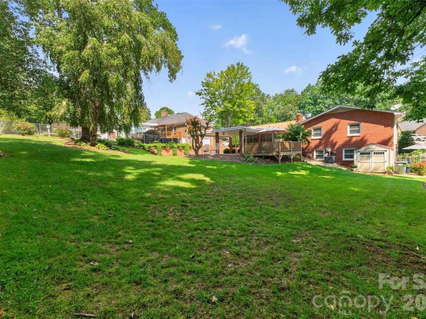 1053 20th Avenue, Hickory, NC 28601.  MLS# CAR4415459, YatesRealty ID 45075. 