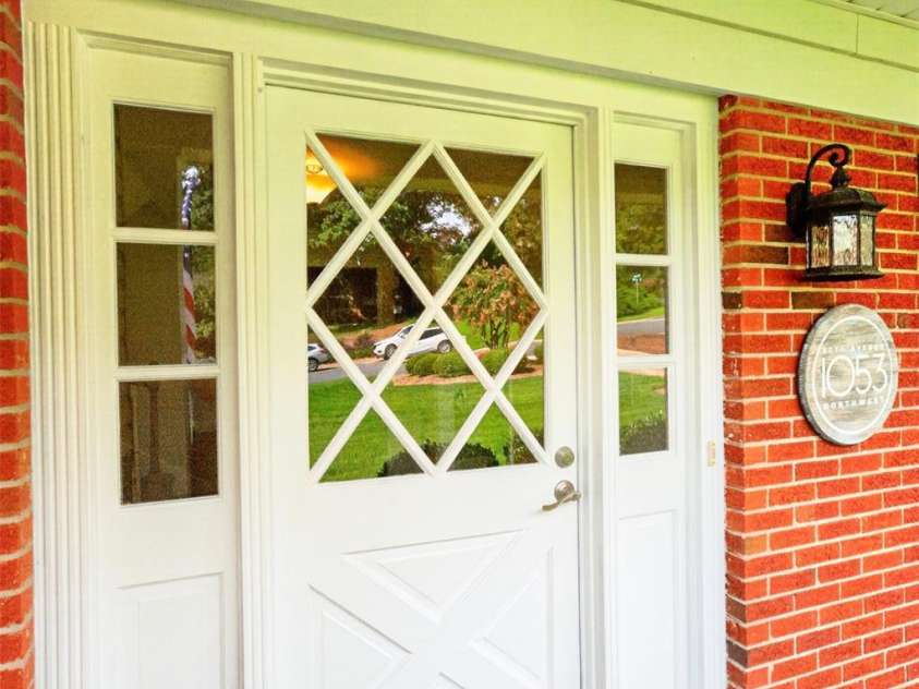 1053 20th Avenue, Hickory, NC 28601.  MLS# CAR4415459, YatesRealty ID 45075. 
