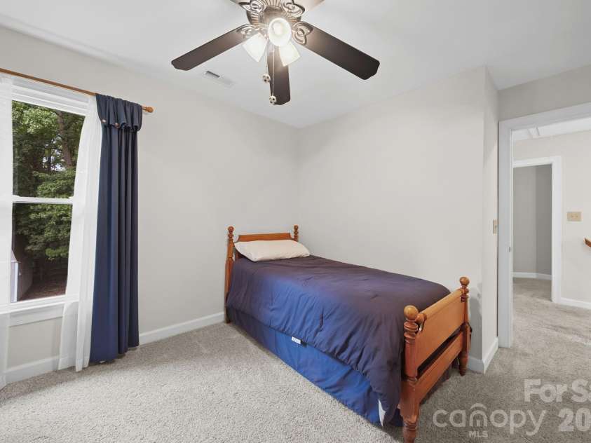 2527 Heathershire Lane, Matthews, NC 28105.  MLS# CAR4410552, YatesRealty ID 45077. 