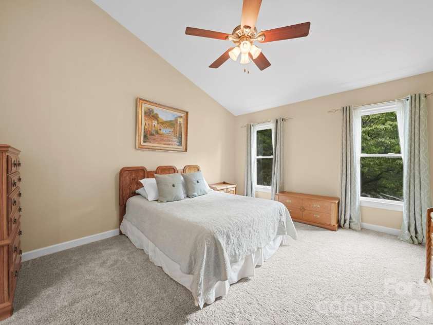 2527 Heathershire Lane, Matthews, NC 28105.  MLS# CAR4410552, YatesRealty ID 45077. Master Bedroom