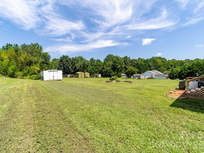 3009 Drake Drive, Stanley, NC 28164.  MLS# CAR4415318, YatesRealty ID 45079. 